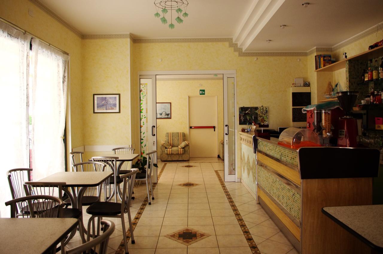 Hotel La Playa San Benedetto del Tronto Buitenkant foto