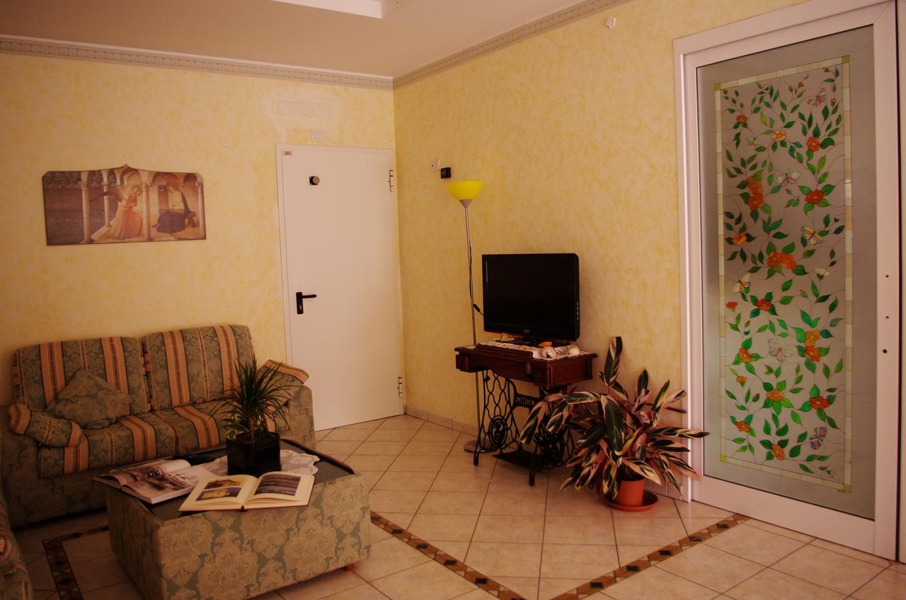 Hotel La Playa San Benedetto del Tronto Buitenkant foto