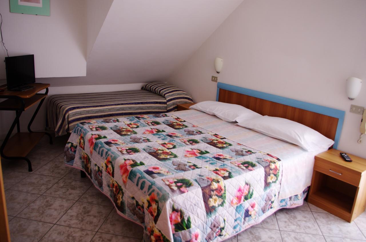 Hotel La Playa San Benedetto del Tronto Buitenkant foto